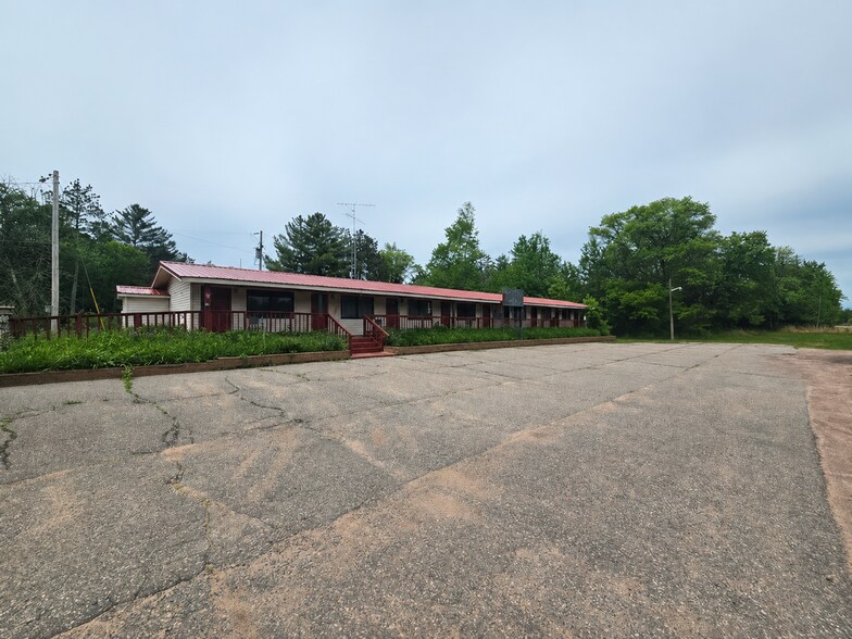 N13903 State Road 80, Necedah, WI à vendre - Photo du bâtiment - Image 3 de 30