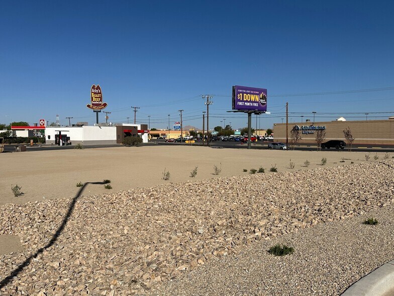 522 E Idaho Ave, Las Cruces, NM à vendre - Photo principale - Image 1 de 2