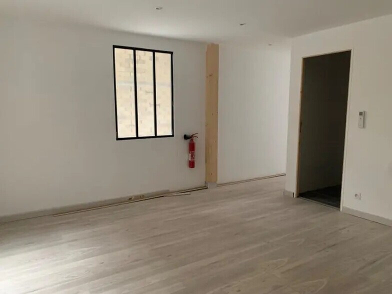 Flex in Chenôve for sale - Interior Photo - Image 2 of 13