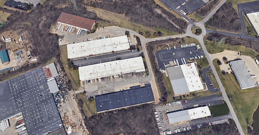 7964 Kentucky Dr, Florence, KY à louer - Aérien - Image 2 de 2