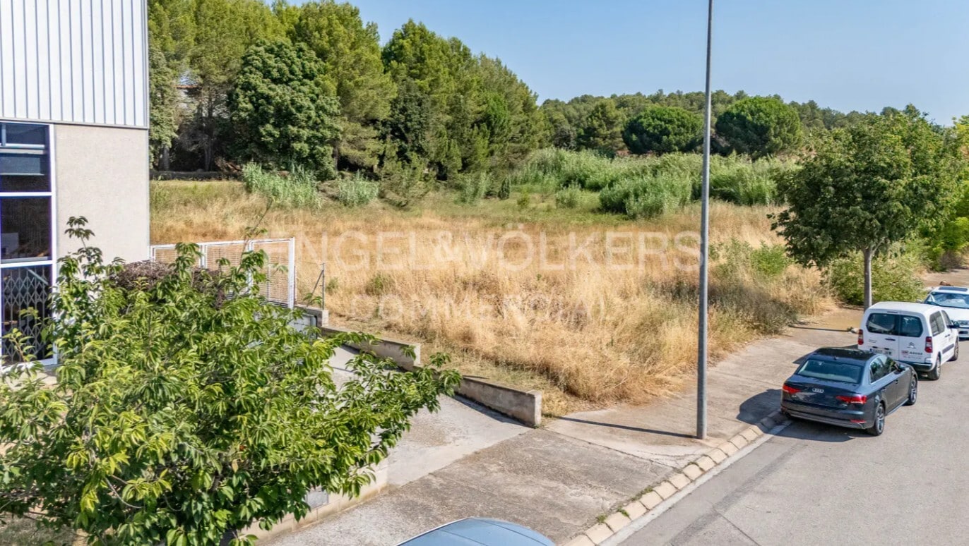 Land in Sant Fruitós de Bages, Barcelona for sale Building Photo- Image 1 of 5