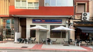 Plus de détails pour Multi-résidentiel à vendre