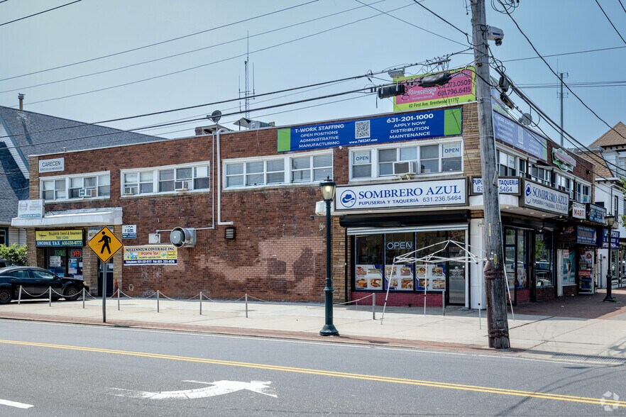 2000 Brentwood Rd, Brentwood, NY à louer - Photo du bâtiment - Image 2 de 8