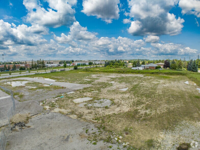 Mayfield Road & Chinguacousy Rd, Brampton, ON à vendre - Photo du bâtiment - Image 1 de 1