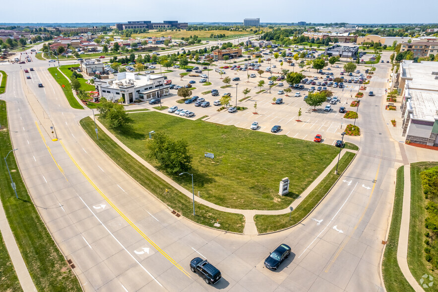 445 S 64th St, West Des Moines, IA à louer - Aérien - Image 3 de 3