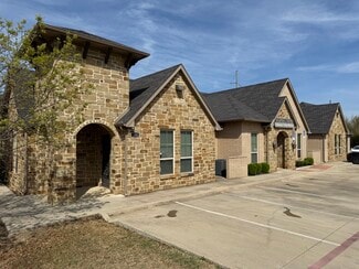 More details for 802 N Bonnie Brae St, Denton, TX - Office for Lease