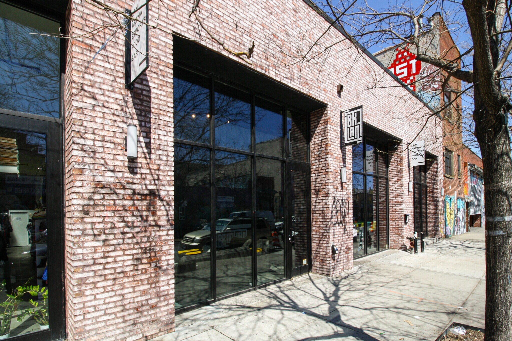 333 Troutman St, Brooklyn, NY à vendre Photo du bâtiment- Image 1 de 1