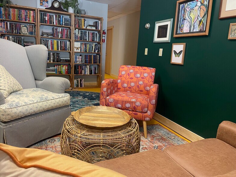 25 N Main St, Lisbon, NH à louer - Photo du bâtiment - Image 2 de 5