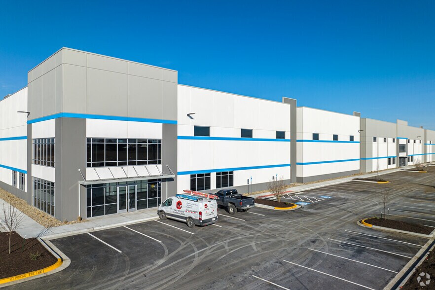 21100 W 159th St, Olathe, KS à louer - Photo du bâtiment - Image 2 de 3