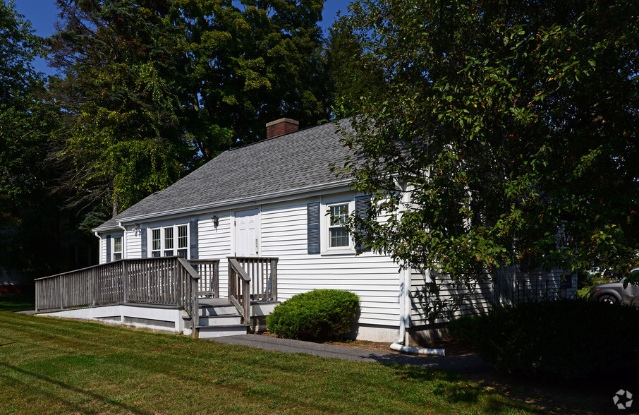 144 Dean St, Taunton, MA à vendre - Photo principale - Image 1 de 1