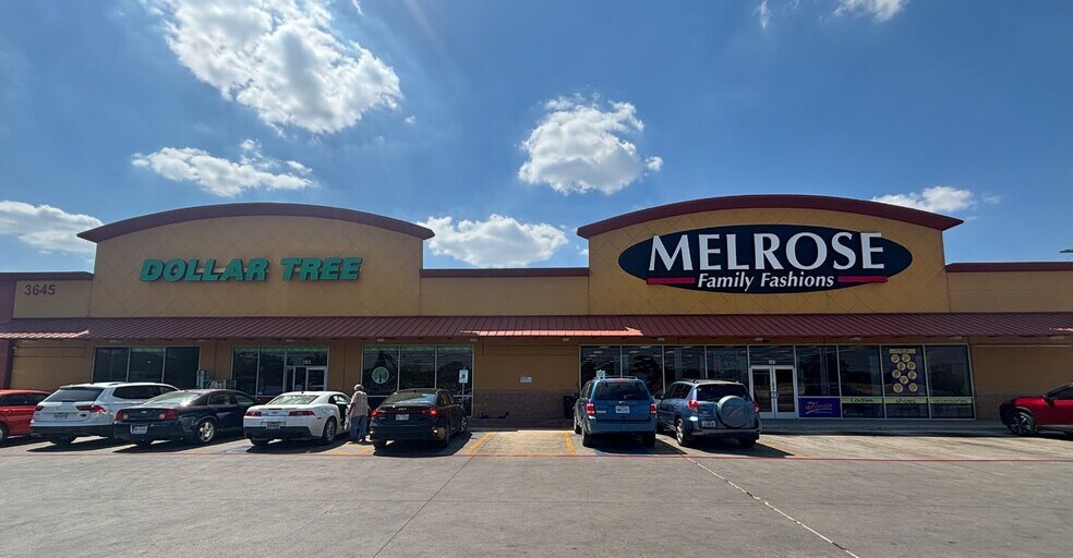 3645 Fredericksburg Rd, San Antonio, TX for lease - Building Photo - Image 1 of 5