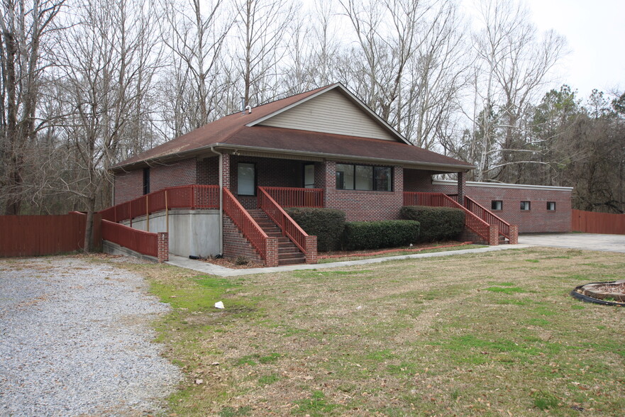 691 N Cave Spring St, Cedartown, GA à vendre - Photo principale - Image 1 de 13