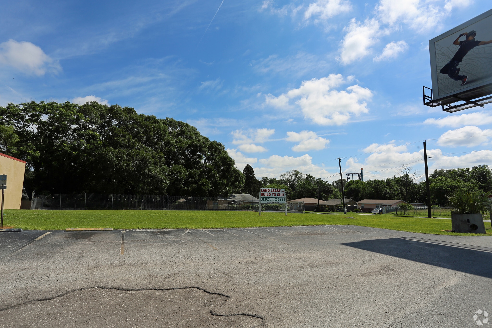 2604 E Busch Blvd, Tampa, FL for lease Primary Photo- Image 1 of 4