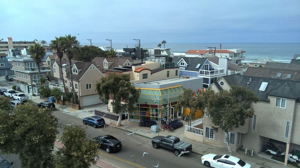 3830 Mission Blvd, San Diego, CA for sale - Building Photo - Image 2 of 21