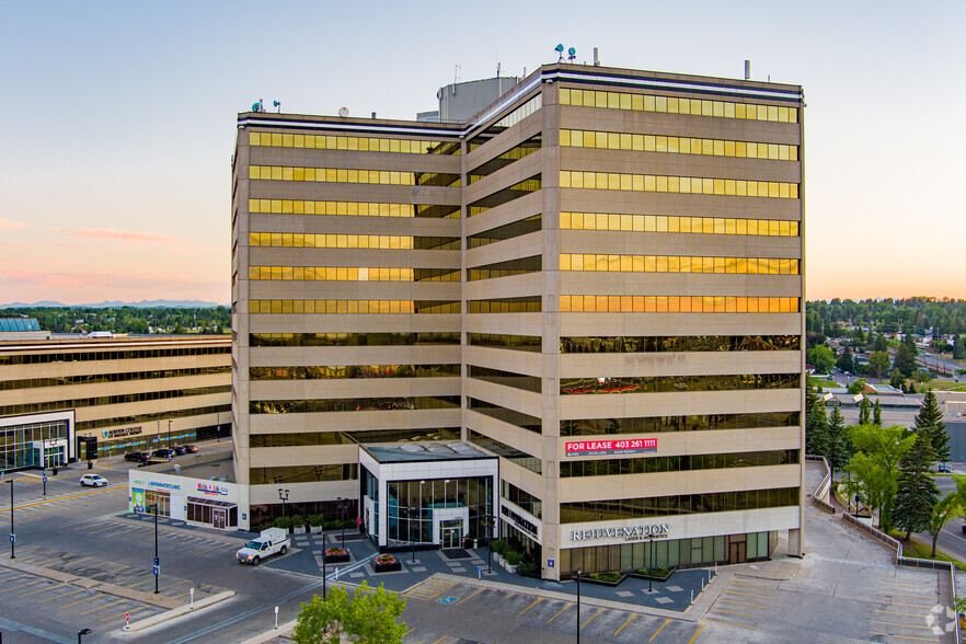 10201 Southport Rd SW, Calgary, AB for lease - Building Photo - Image 3 of 17