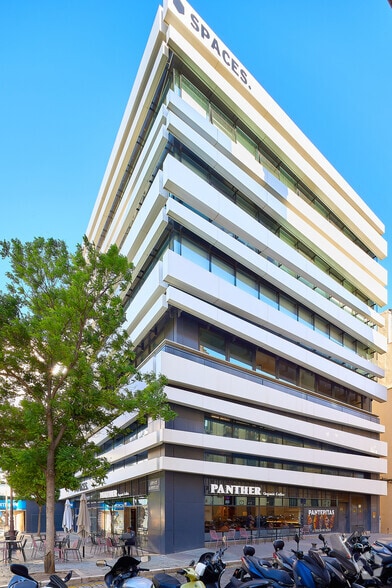 Spaces Villasis, SEVILLA, Sevilla for lease - Building Photo - Image 3 of 4