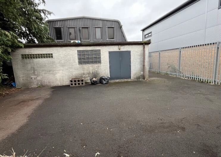 6 Mannings Heath Rd, Poole à vendre - Photo du bâtiment - Image 3 de 7