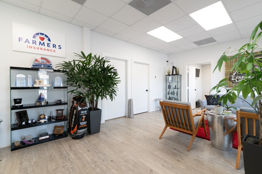 13740 Research Blvd, Austin, TX à vendre - Photo du bâtiment - Image 3 de 44