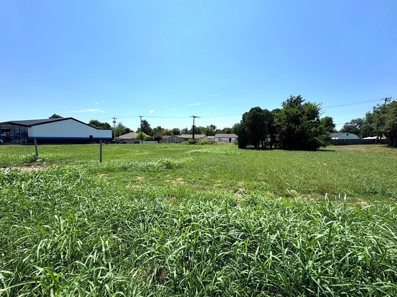 7530 15th st, Midwest City, OK à vendre - Photo du bâtiment - Image 1 de 3