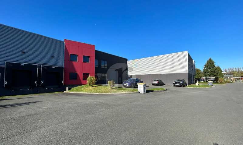 Flex in Hallennes-lez-Haubourdin for lease - Building Photo - Image 2 of 3