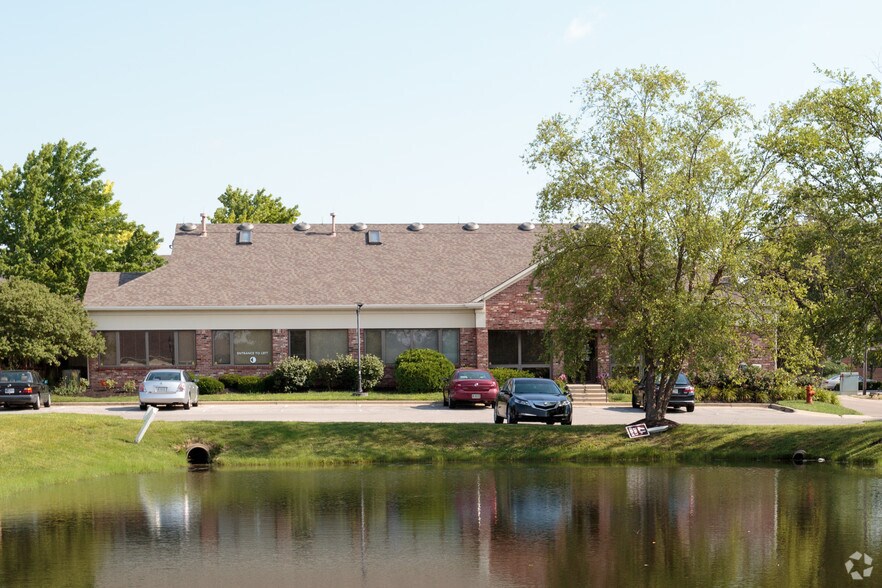 301 E Carmel Dr, Carmel, IN à louer - Photo principale - Image 3 de 8