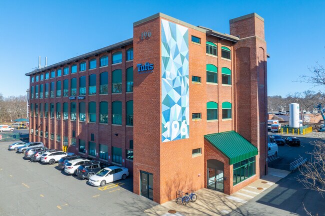 Plus de détails pour 196 Boston Ave, Medford, MA - Local d'activités à louer