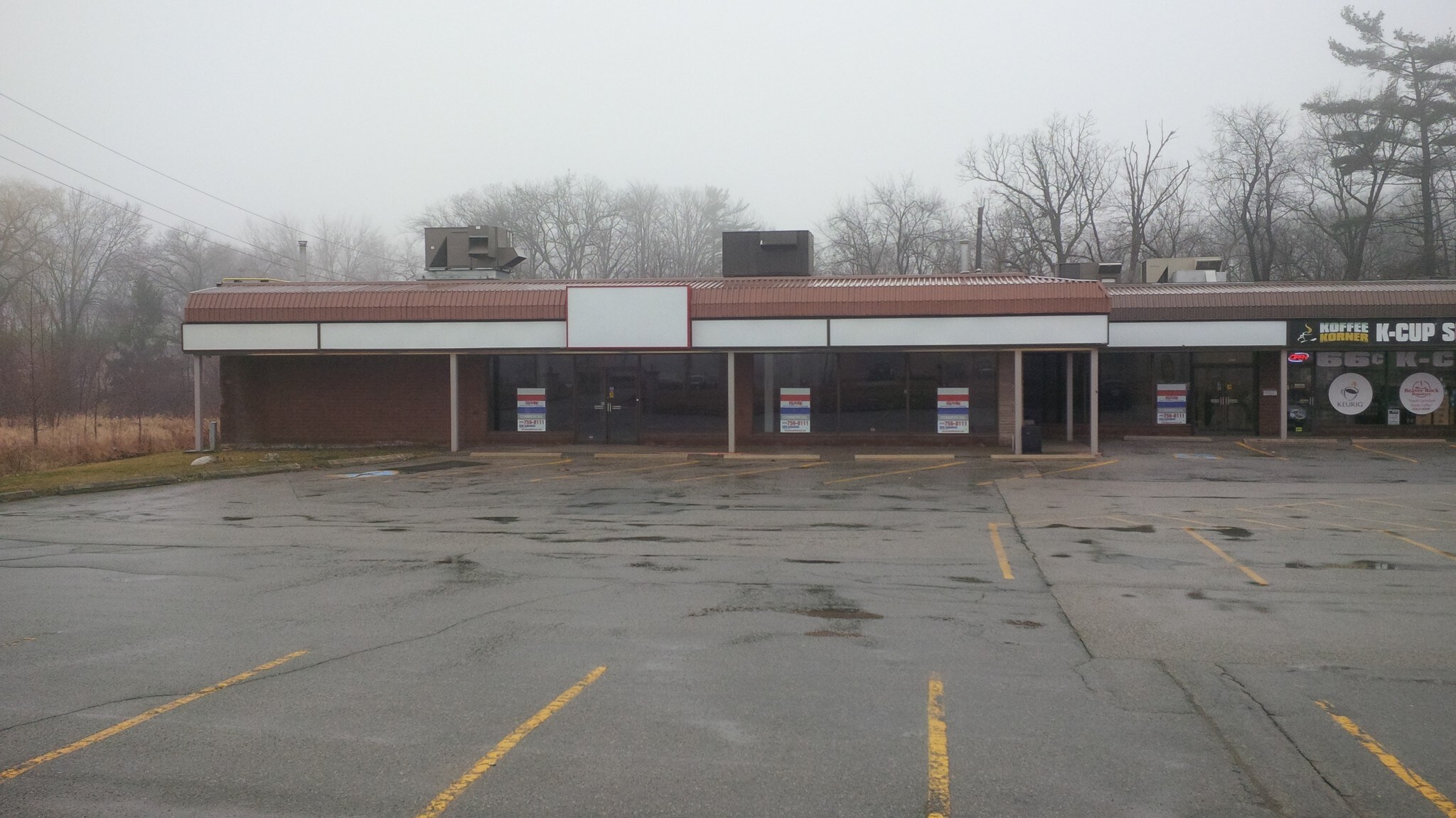 321 King George Rd, Brantford, ON à vendre Photo du bâtiment- Image 1 de 1