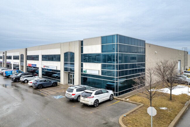 Plus de détails pour 6201 Highway 7, Vaughan, ON - Bureau, Local d'activités à louer