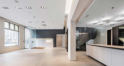 99 Jarvis St, Toronto, ON for lease Interior Photo- Image 2 of 4