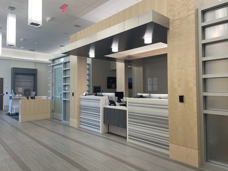 308 W 6th St, Corona, CA à louer - Photo intérieure - Image 3 de 10