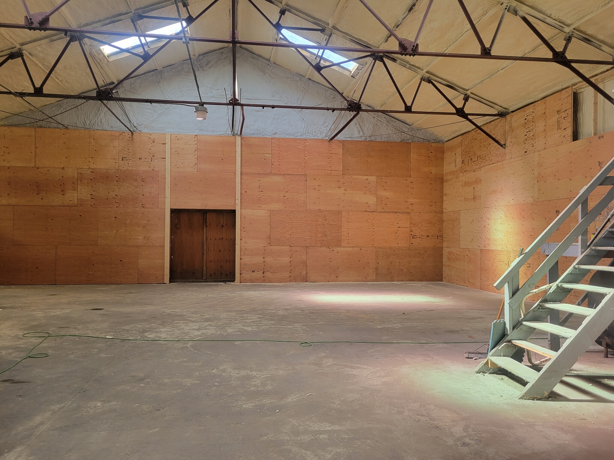 6 Railroad Yard Rd, Deerfield, MA for lease Interior Photo- Image 1 of 3