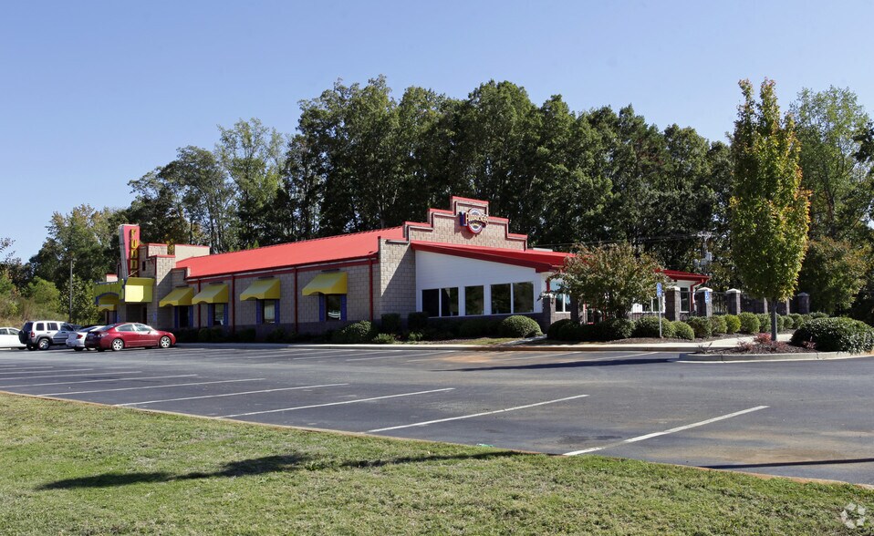 100 Destination Blvd, Anderson, SC à vendre - Photo du bâtiment - Image 2 de 3