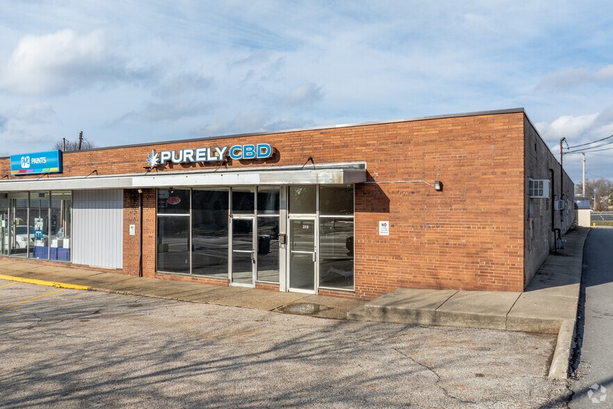 315-319 E Market St, Akron, OH à louer - Photo du bâtiment - Image 2 de 6