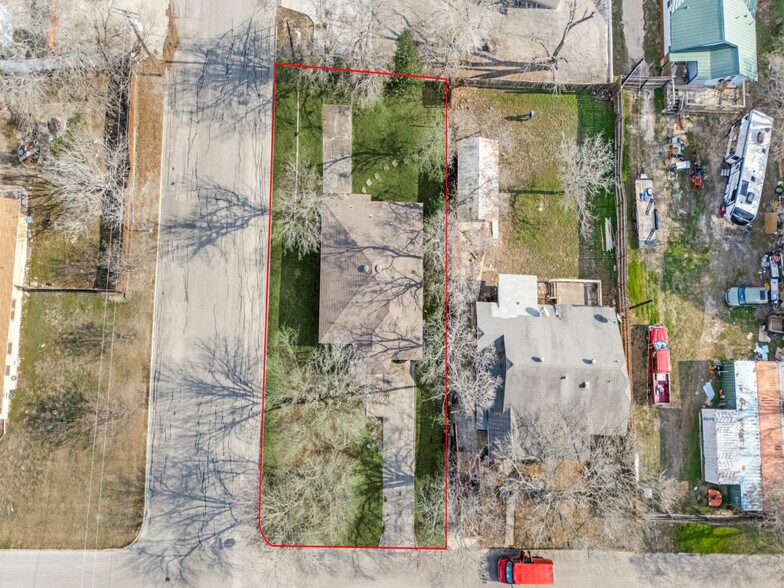 1415 Jackson St, New Braunfels, TX à vendre - Photo du bâtiment - Image 3 de 10