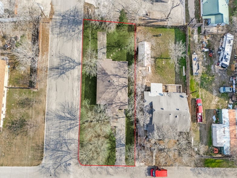 1415 Jackson St, New Braunfels, TX à vendre - Photo du bâtiment - Image 3 de 10