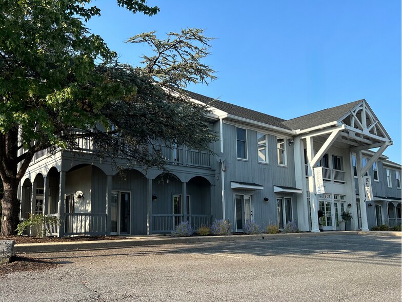 111 Centerville Rd, Lancaster, PA à louer - Photo du bâtiment - Image 3 de 24