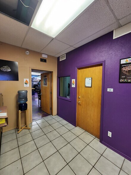 3109 Los Arboles Ave NE, Albuquerque, NM à vendre - Photo intérieure - Image 3 de 27