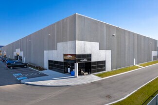 Plus de détails pour 980 Thornton Rd S, Oshawa, ON - Industriel à louer