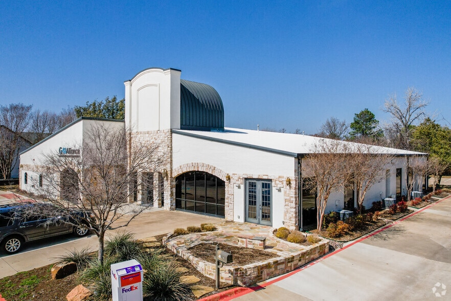 620 E Southlake Blvd, Southlake, TX for lease - Building Photo - Image 2 of 4