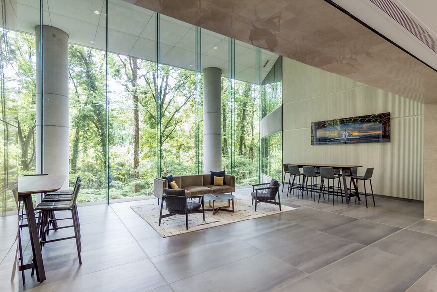 555 Marriott Dr, Nashville, TN for lease - Interior Photo - Image 3 of 11