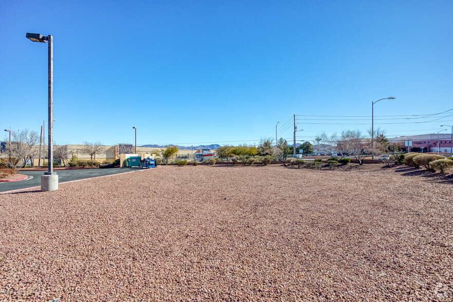 771 E Horizon Dr, Henderson, NV for lease - Building Photo - Image 1 of 5