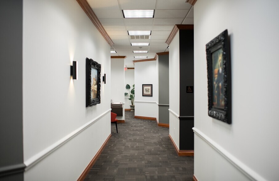 3980 Chicago Dr SW, Grandville, MI à louer - Photo du bâtiment - Image 3 de 9