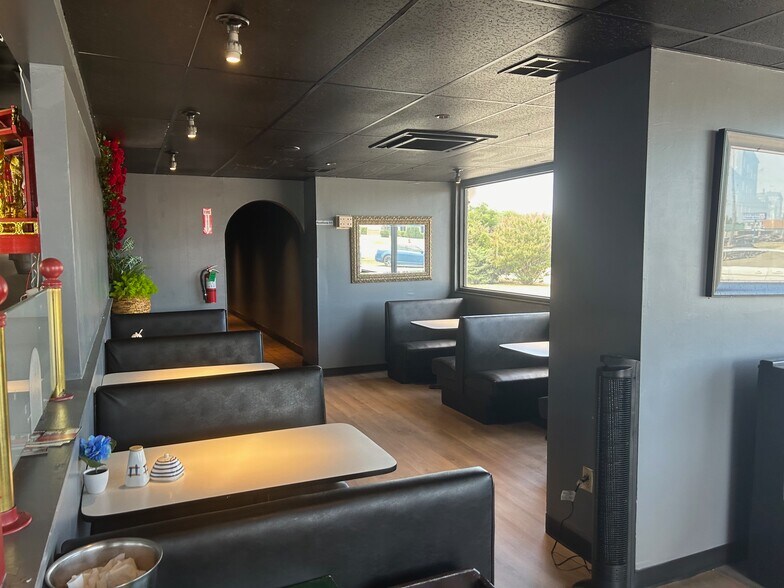 303 SW Sheridan Rd, Lawton, OK à vendre - Photo du bâtiment - Image 3 de 10