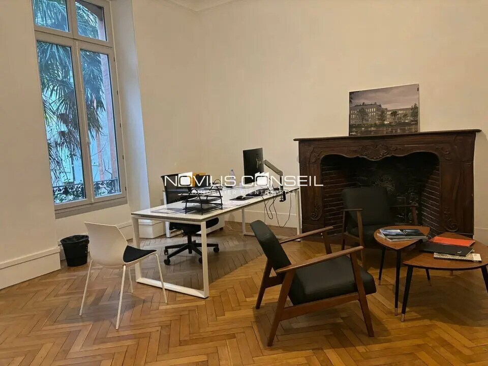 Office in Toulouse for lease Building Photo- Image 1 of 8