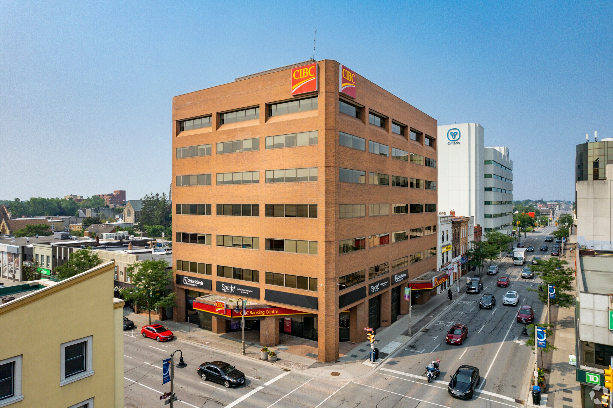 2 Simcoe St, Oshawa, ON à vendre Photo principale- Image 1 de 1