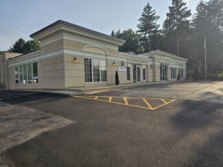 Plus de détails pour 114 E Aurora Rd, Northfield, OH - Commerce de détail à vendre