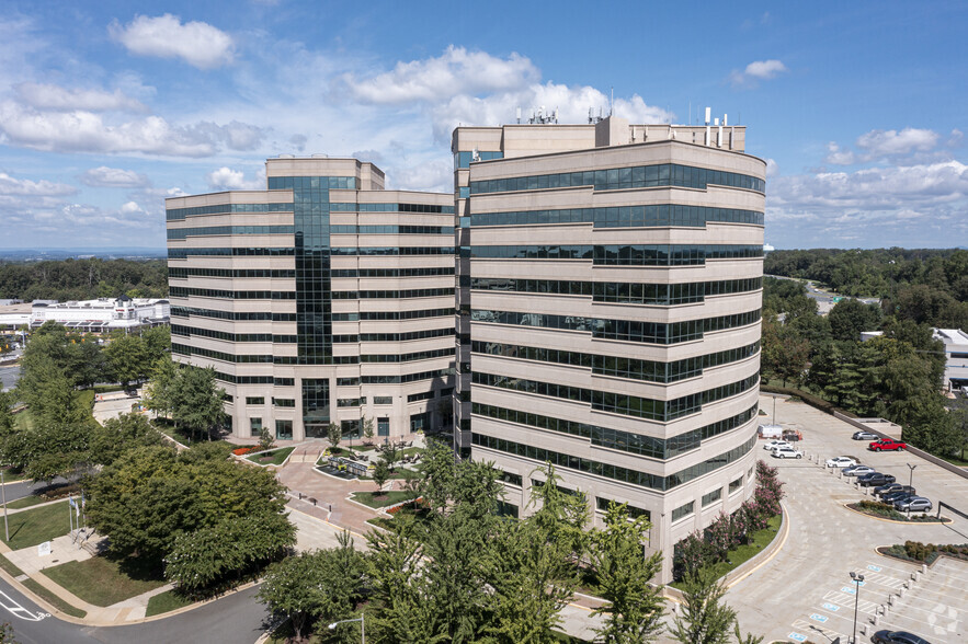 4000 Legato Rd, Fairfax, VA à louer - Photo du bâtiment - Image 2 de 23