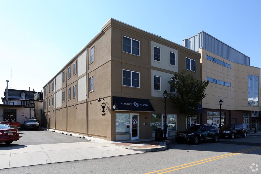 306 Madison St, Lansdale, PA à louer - Photo principale - Image 2 de 2