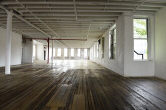 470 Flushing Ave, Brooklyn, NY for lease Interior Photo- Image 2 of 9