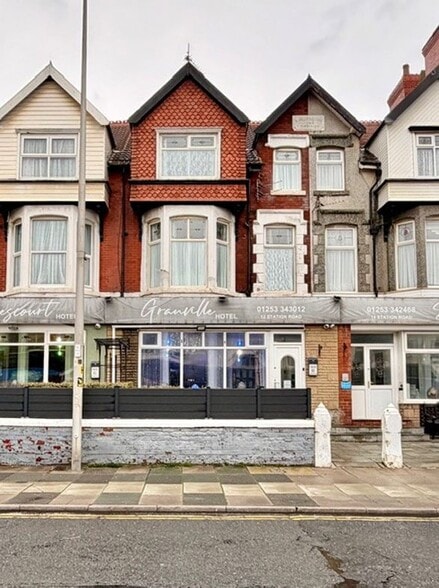 12 Station Rd, Blackpool for sale - Primary Photo - Image 1 of 18